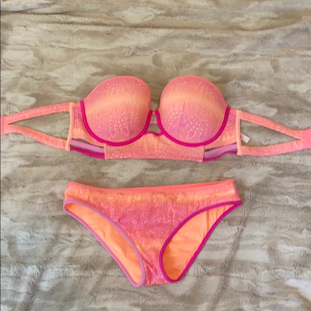 Like new Victoria’s Secret bikini